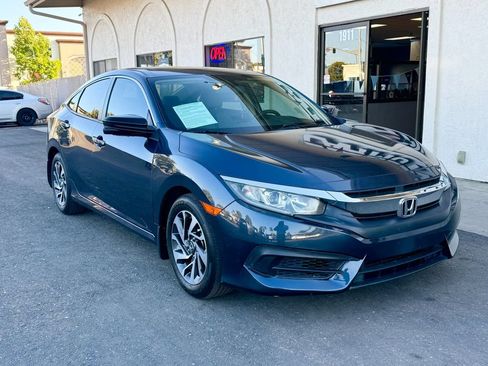 Used 2017 Honda Civic EX image 1