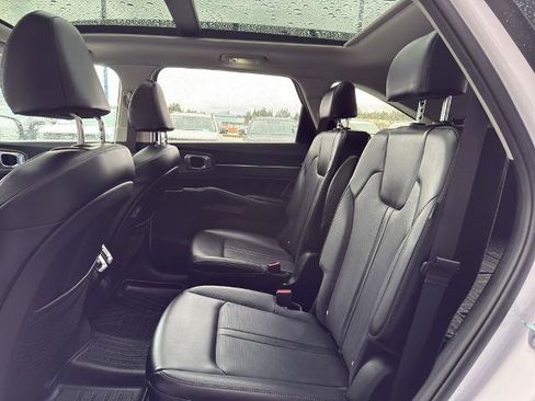 Used 2025 Kia Sorento SX image 24