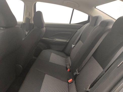 Used 2020 Nissan Versa S FWD image 18