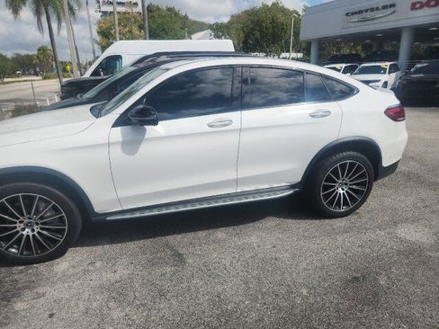 Used 2022 Mercedes-Benz GLC 300 4MATIC Coupe image 8
