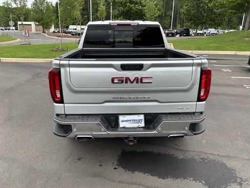 Used 2020 GMC Sierra 1500 SLT w/ SLT Premium Plus Package AWD/4WD image 9
