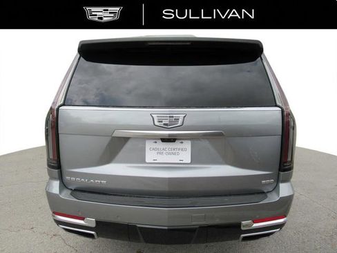 Certified 2025 Cadillac Escalade Premium Luxury w/ LPO, Radiant Package AWD/4WD image 7