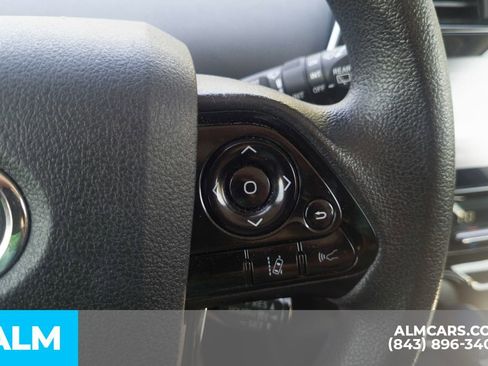 Used 2022 Toyota Prius LE FWD image 31