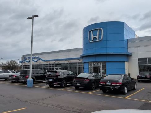 Used 2025 Jeep Compass Trailhawk image 8