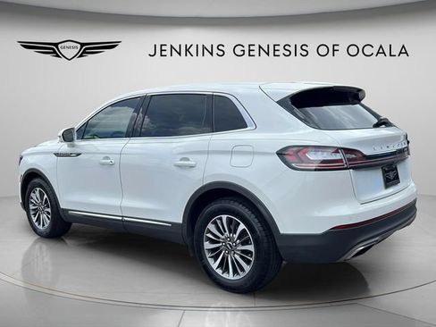 Used 2022 Lincoln Nautilus FWD w/ Premium Package image 5