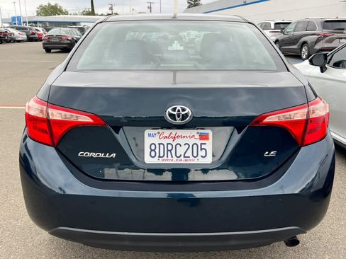 Used 2018 Toyota Corolla LE FWD image 5