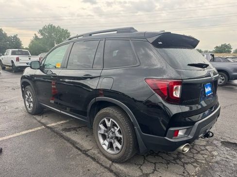 Used 2023 Honda Passport TrailSport image 4