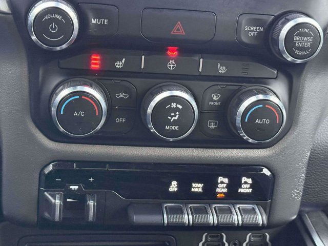 Used 2019 RAM 1500 Big Horn AWD/4WD image 31