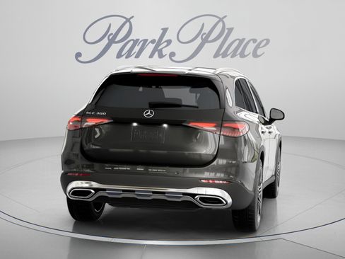 Used 2026 Mercedes-Benz GLC 300 image 18
