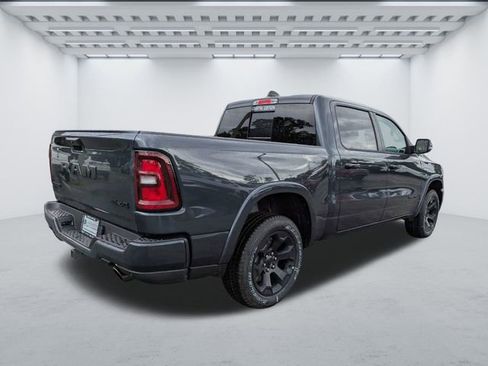 New 2026 RAM 1500 4x4 Crew Cab image 4