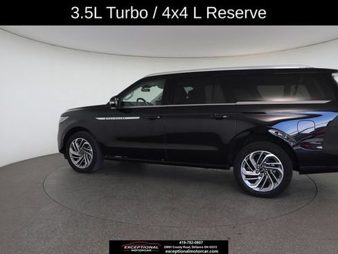Used 2025 Lincoln Navigator L Reserve AWD/4WD image 9