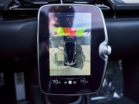 Used 2025 McLaren Artura Spider RWD image 76