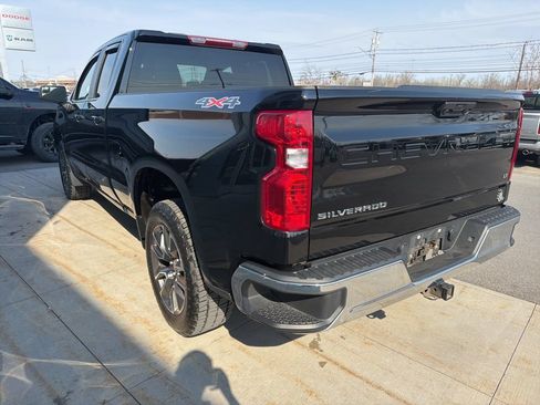 Used 2023 Chevrolet Silverado 1500 LT AWD/4WD image 6