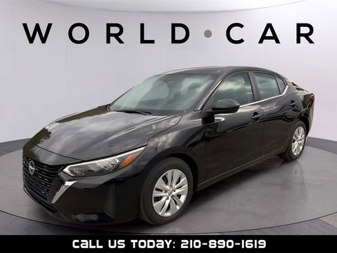 Used 2025 Nissan Sentra S image 3