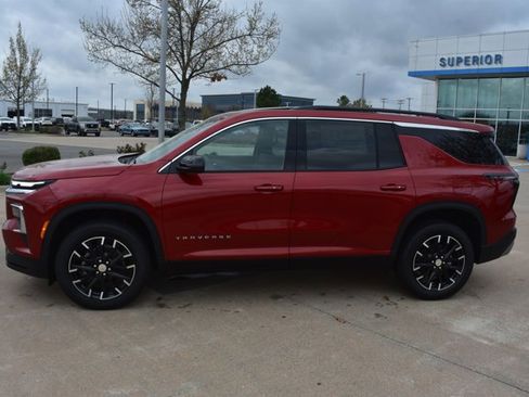 New 2026 Chevrolet Traverse LT w/ Sun and Wheel Package image 9