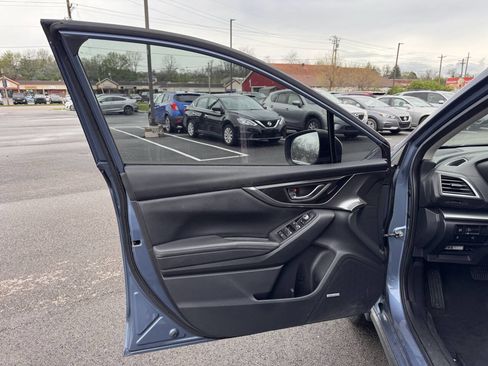 Used 2018 Subaru Crosstrek 2.0i Limited w/ 50th Anniversary Edition image 18