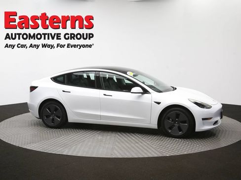 Used 2023 Tesla Model 3 Standard Range RWD image 40
