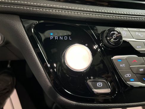 New 2026 Chrysler Pacifica Select image 18