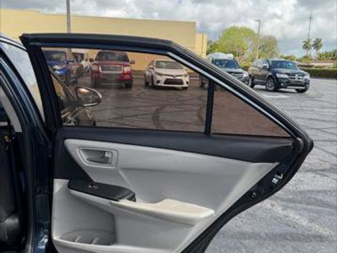 Used 2016 Toyota Camry SE image 15