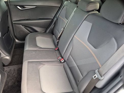 Used 2025 Kia Niro LX FWD image 27