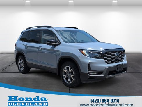 Certified 2023 Honda Passport TrailSport image 1