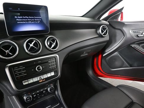 Used 2019 Mercedes-Benz CLA 250 image 13