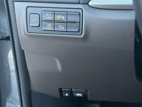 Used 2022 MAZDA CX-9 Signature image 17