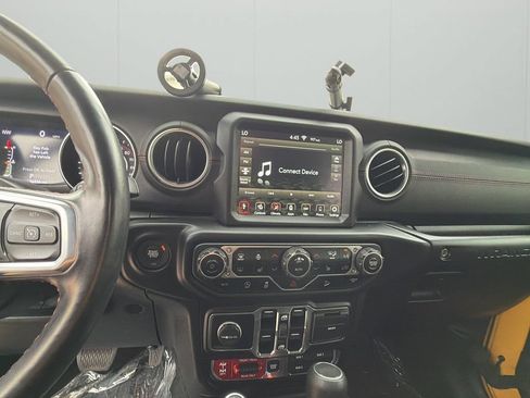 Used 2020 Jeep Wrangler Unlimited Rubicon w/ Quick Order Package 28Y Recon AWD/4WD image 32
