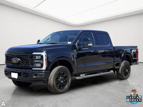 Used 2026 Ford F250 Lariat w/ Black Appearance Package AWD/4WD image 2