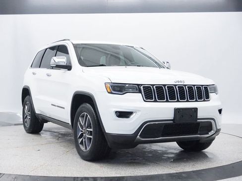 Certified 2019 Jeep Grand Cherokee Limited w/ Luxury Group II image 14