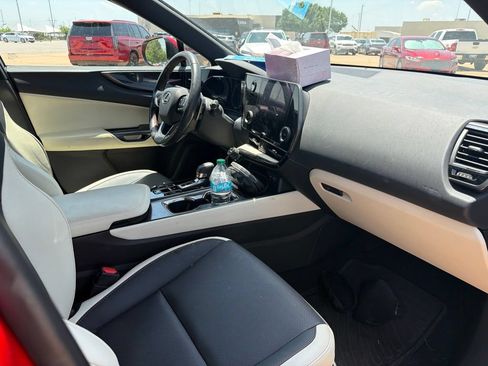 Used 2024 Lexus NX 250 FWD w/ Cold Area Package image 8