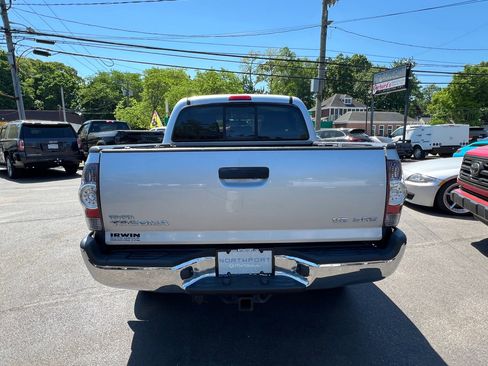 Used 2013 Toyota Tacoma 4x4 Double Cab w/ SR5 Pkg image 5