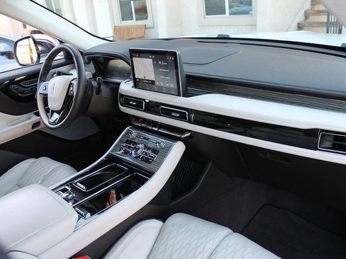 Used 2020 Lincoln Aviator Black Label Grand Touring w/ Class IV Trailer Tow Package AWD/4WD image 58