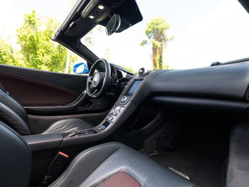 Used 2013 McLaren MP4-12C Spider RWD image 68
