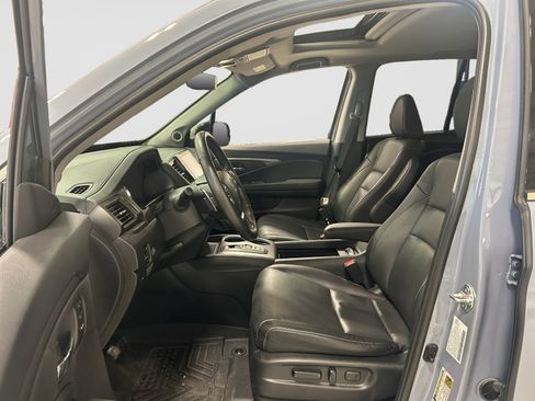 Used 2023 Honda Ridgeline RTL-E image 13