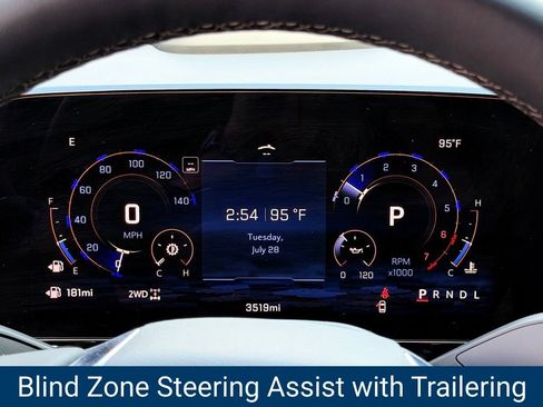 New 2026 Chevrolet Suburban LT w/ Comfort Package AWD/4WD image 32