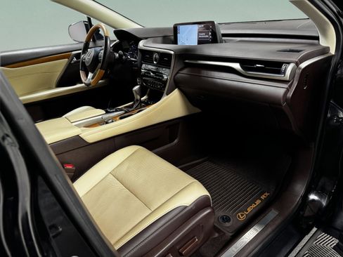 Used 2018 Lexus RX 350 FWD w/ Premium Package image 11