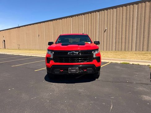 Used 2023 Chevrolet Silverado 1500 LT Trail Boss w/ Protection Package AWD/4WD image 3
