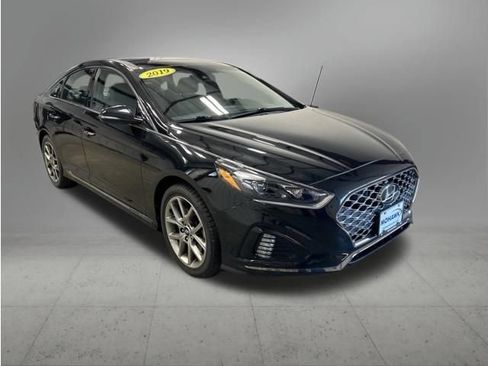 Used 2019 Hyundai Sonata Limited FWD image 6