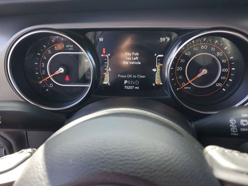 Used 2021 Jeep Wrangler Unlimited Sport image 27