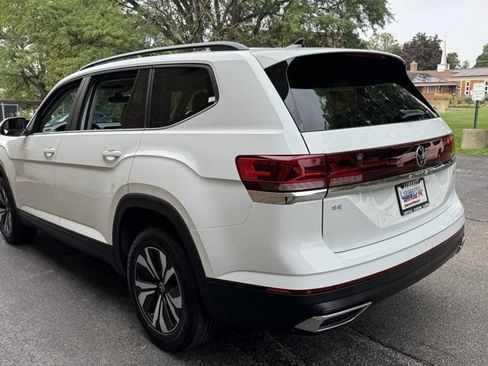 Used 2024 Volkswagen Atlas SE AWD/4WD image 30
