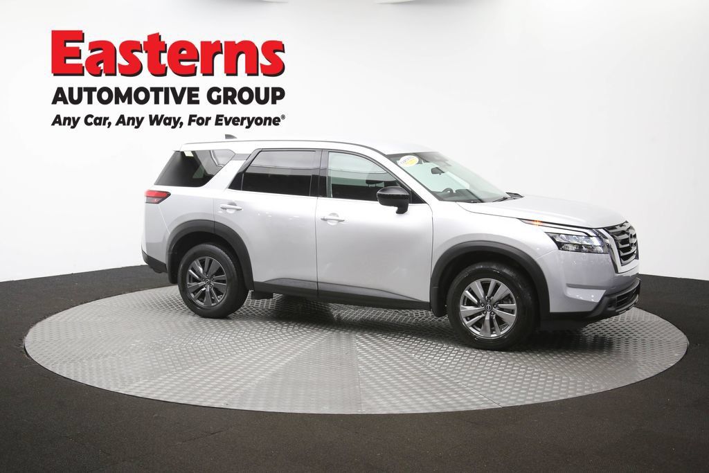 Used 2023 Nissan Pathfinder S AWD/4WD image 48