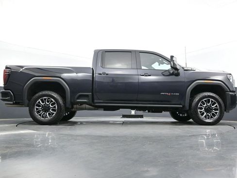 Used 2024 GMC Sierra 2500 AT4 w/ AT4 Premium Plus Package AWD/4WD image 55