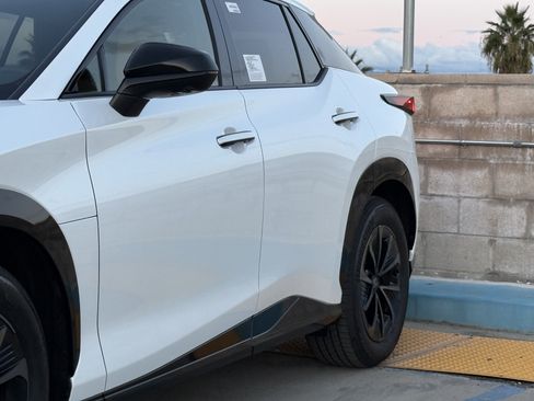 New 2026 Lexus RZ 450e RZ 450e Premium image 8