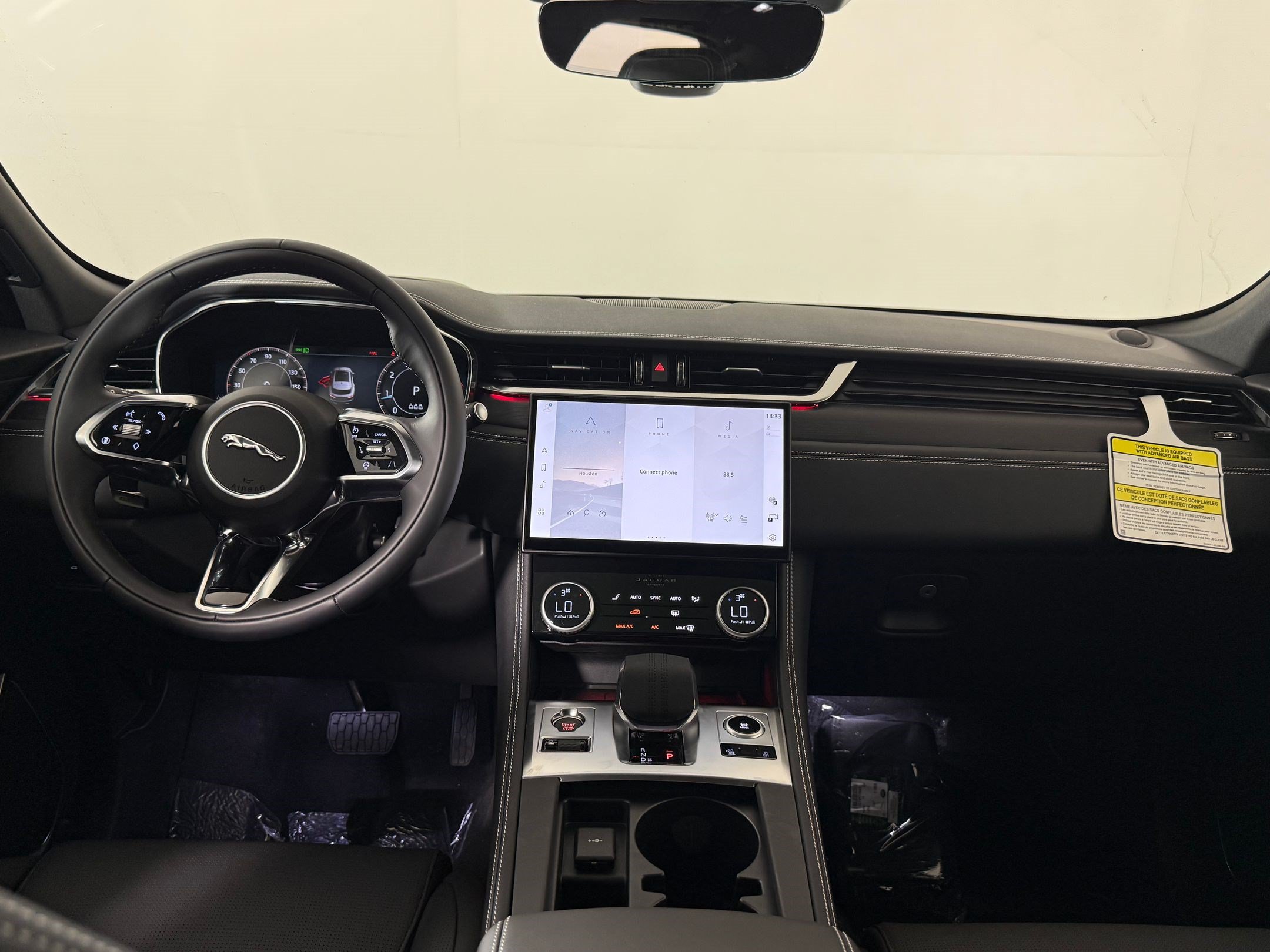 New 2026 Jaguar F-PACE R-Dynamic S AWD/4WD image 16