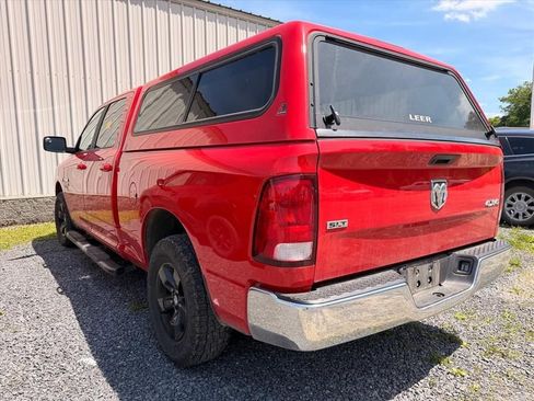Used 2019 RAM 1500 Classic SLT AWD/4WD image 30
