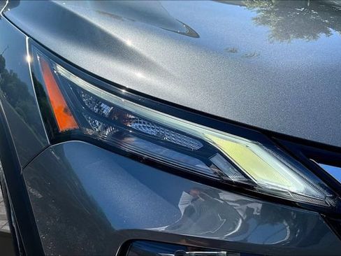 Used 2025 Nissan Rogue S FWD image 30