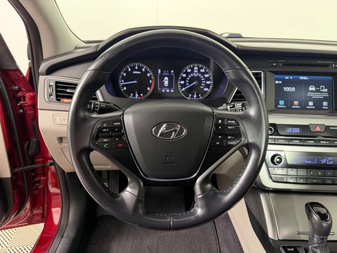 Used 2016 Hyundai Sonata Sport w/ Option Group 02 FWD image 14