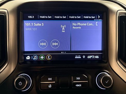 Used 2020 Chevrolet Silverado 1500 LT w/ Texas Edition image 22