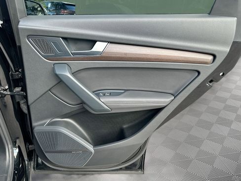 Used 2023 Audi Q5 2.0T Premium Plus image 32